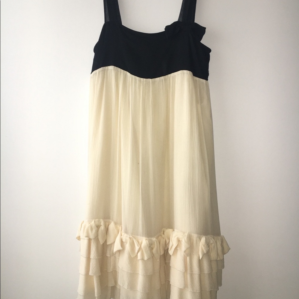 Juicy Couture mid length sleeveless ruffle dress with bow detailing
